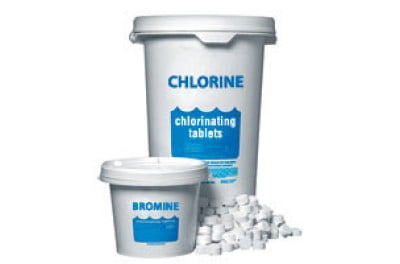Thuốc thủy sản Chlorine có công dụng đa năng. Diệt khuẩn tận gốc vi khuẩn có trong nước.